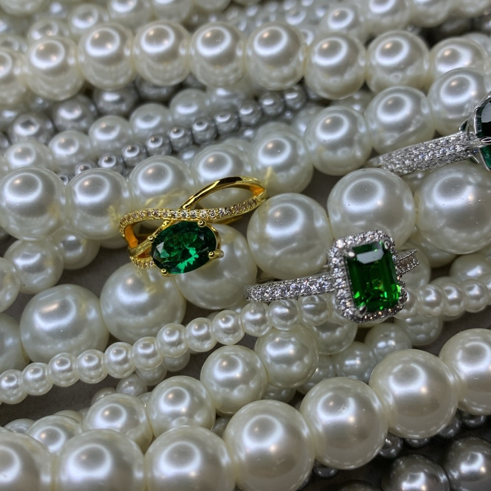# emerald green gemstone ring - Picture 4 of 8